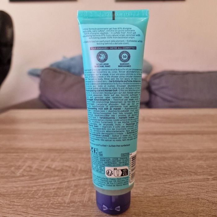 Yves Rocher Peeling do Ciała w Żelu Mleczne Migdały 150 ml