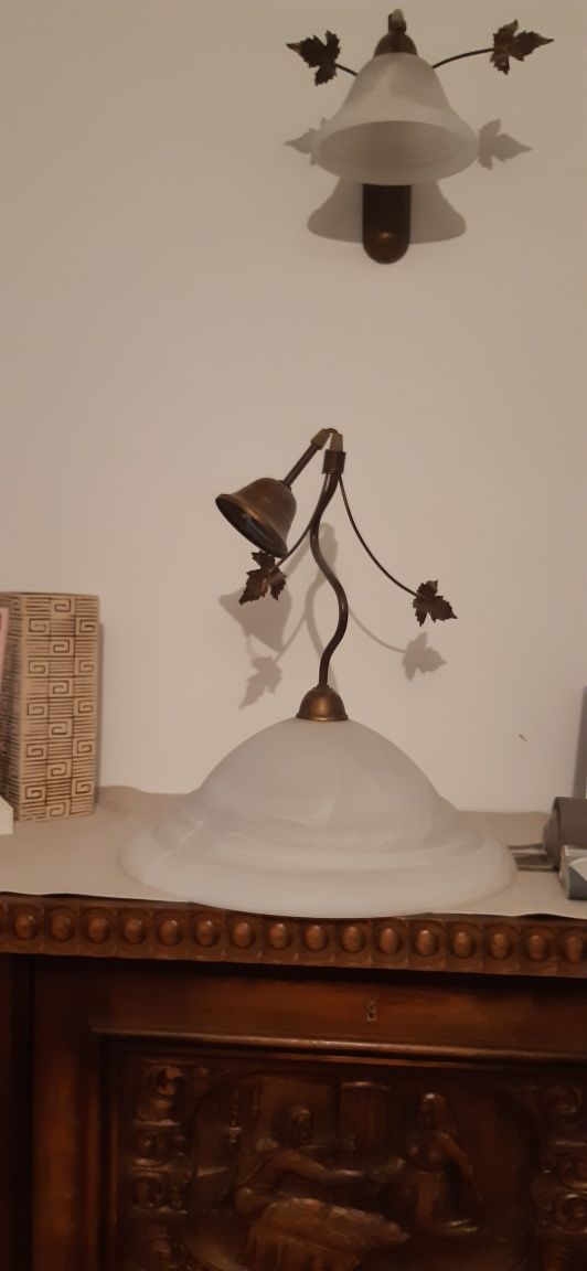 Piękny zestaw lampa z kinkietem