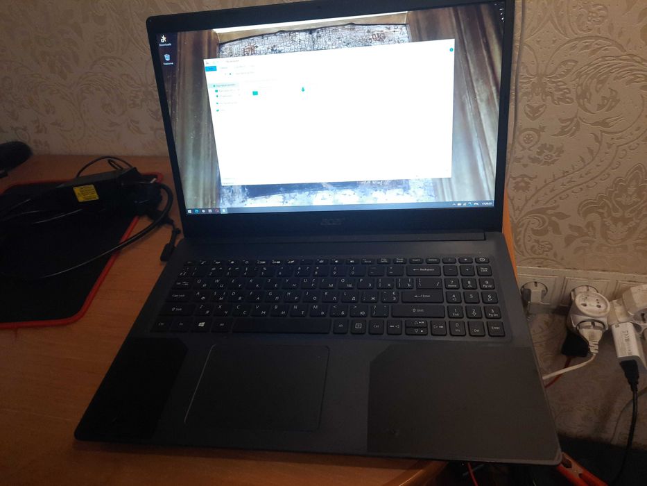 классный ноутбук 2020, новая модель видеокарты, быстрый, SSD