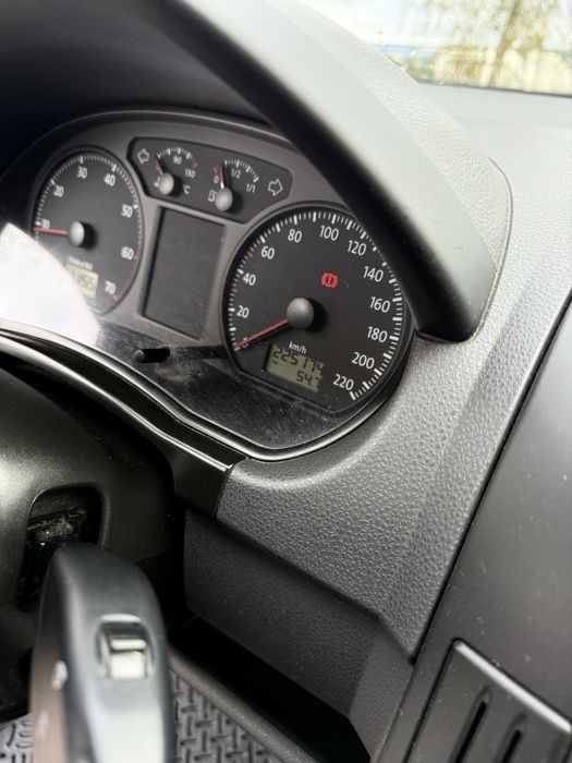 Vw polo 1.2 com A/C Bom estado geral