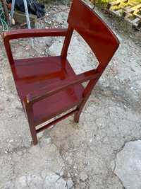 Cadeiras antigas em madeira maciça
