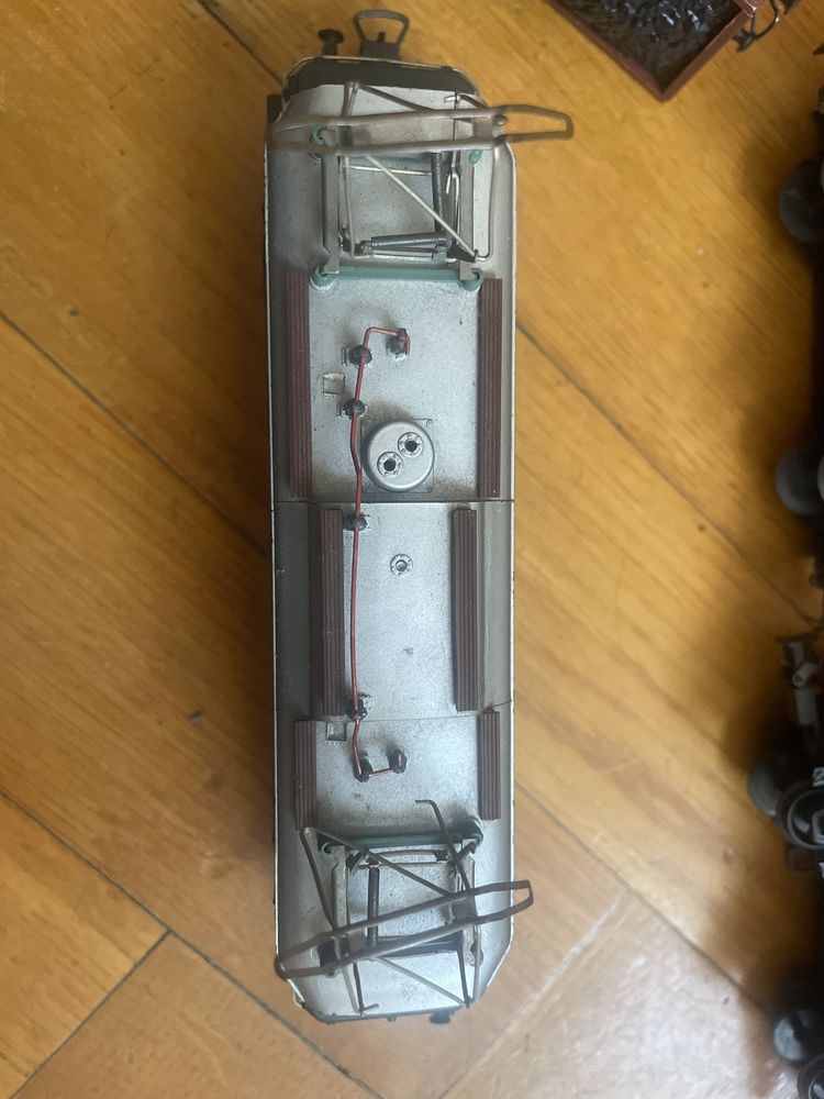 Kolejka Piko lokomotywa elektryczna E44087