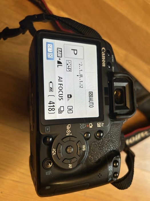 Cannon eos 500D + futerał + ladowarka