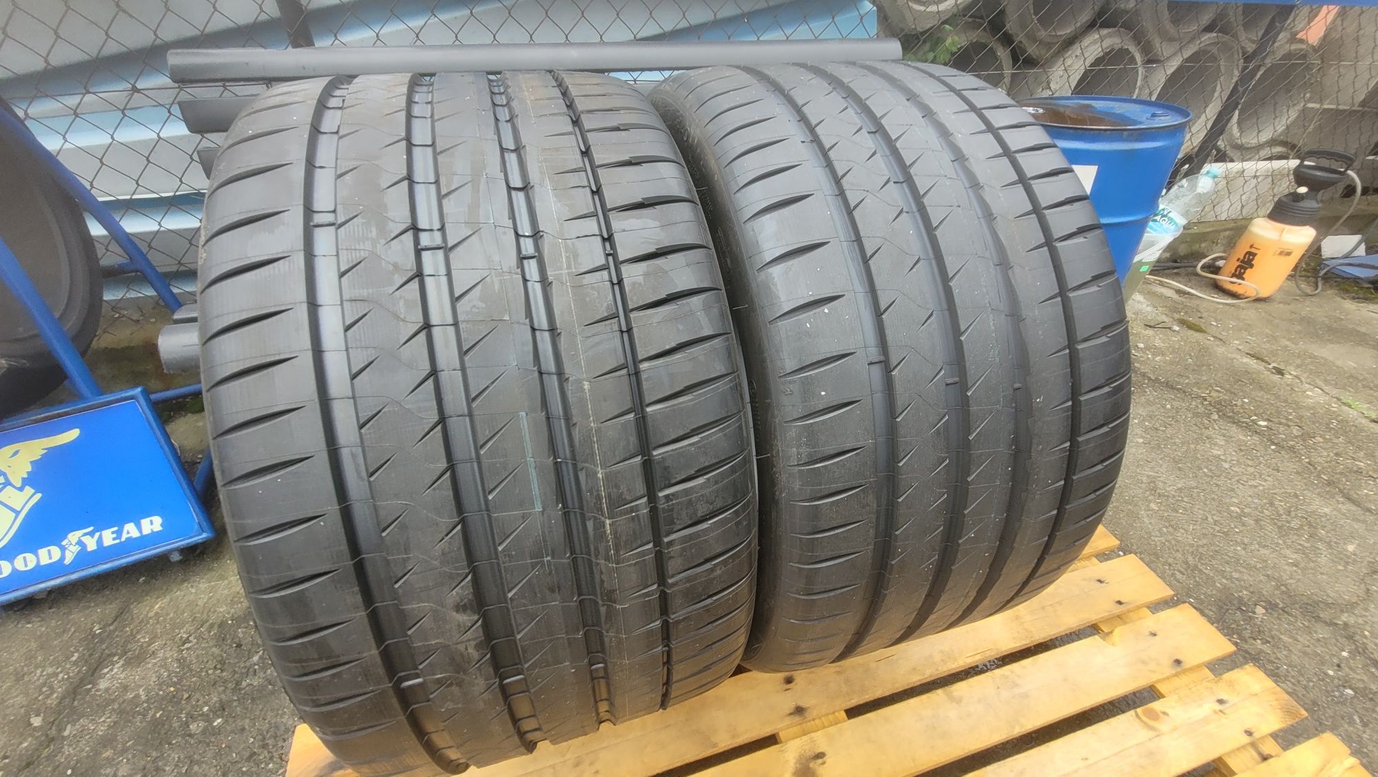 Opony letnie 305/30/20 michelin pilot sport 4s 2023r