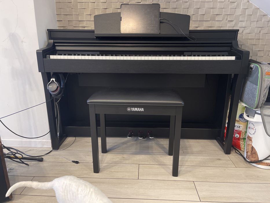 Pianino cyfrowe Yamaha CSP 170 B + ława Yamaha B1B