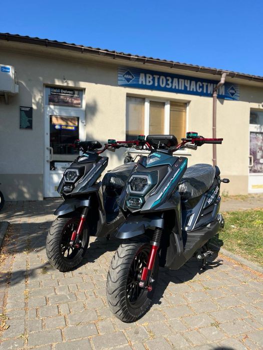 Corso Hurricane 2500 w Літій залізо фосфат 72v40ah
