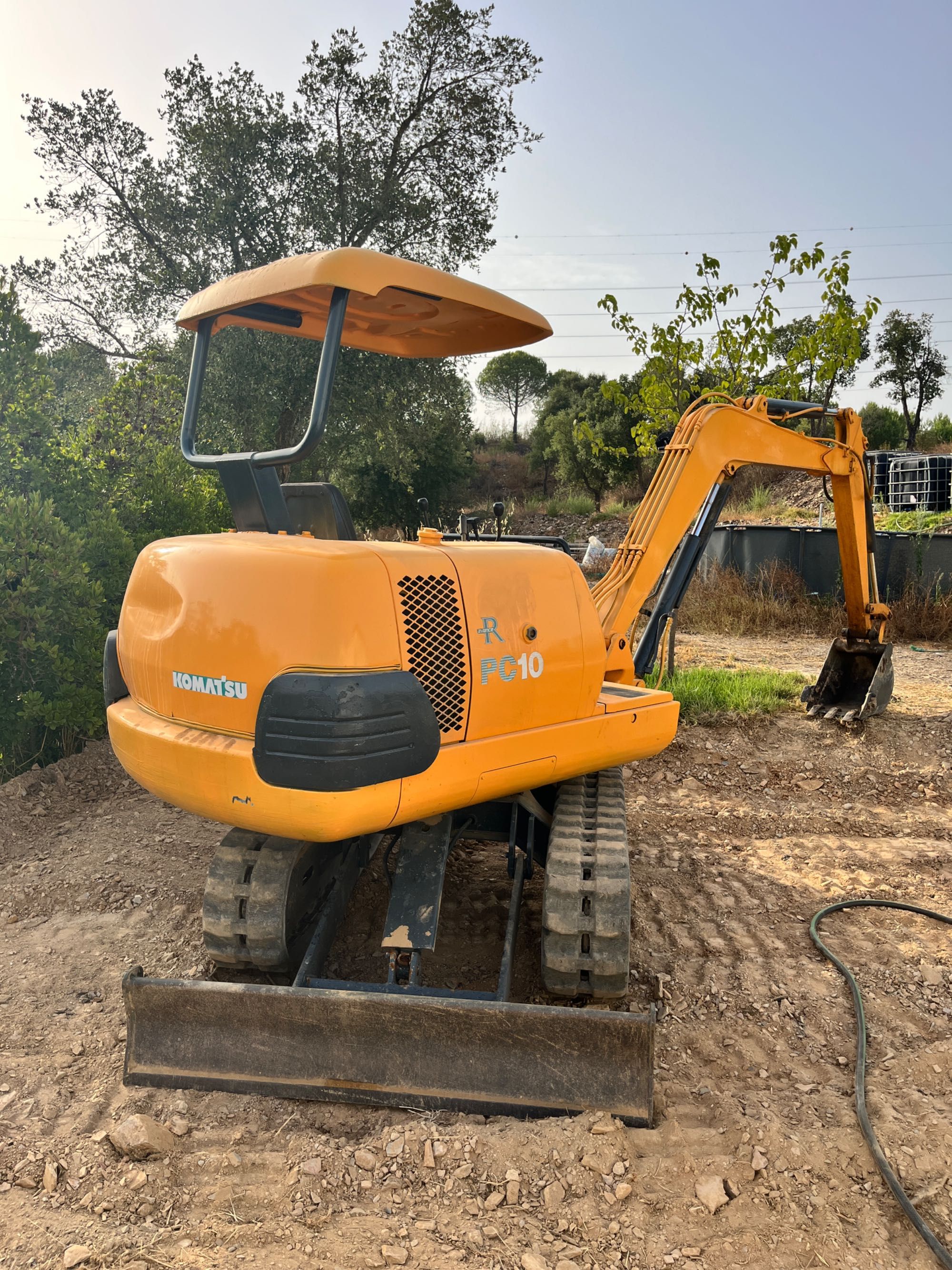 Giratória Kumatsu 2.4T