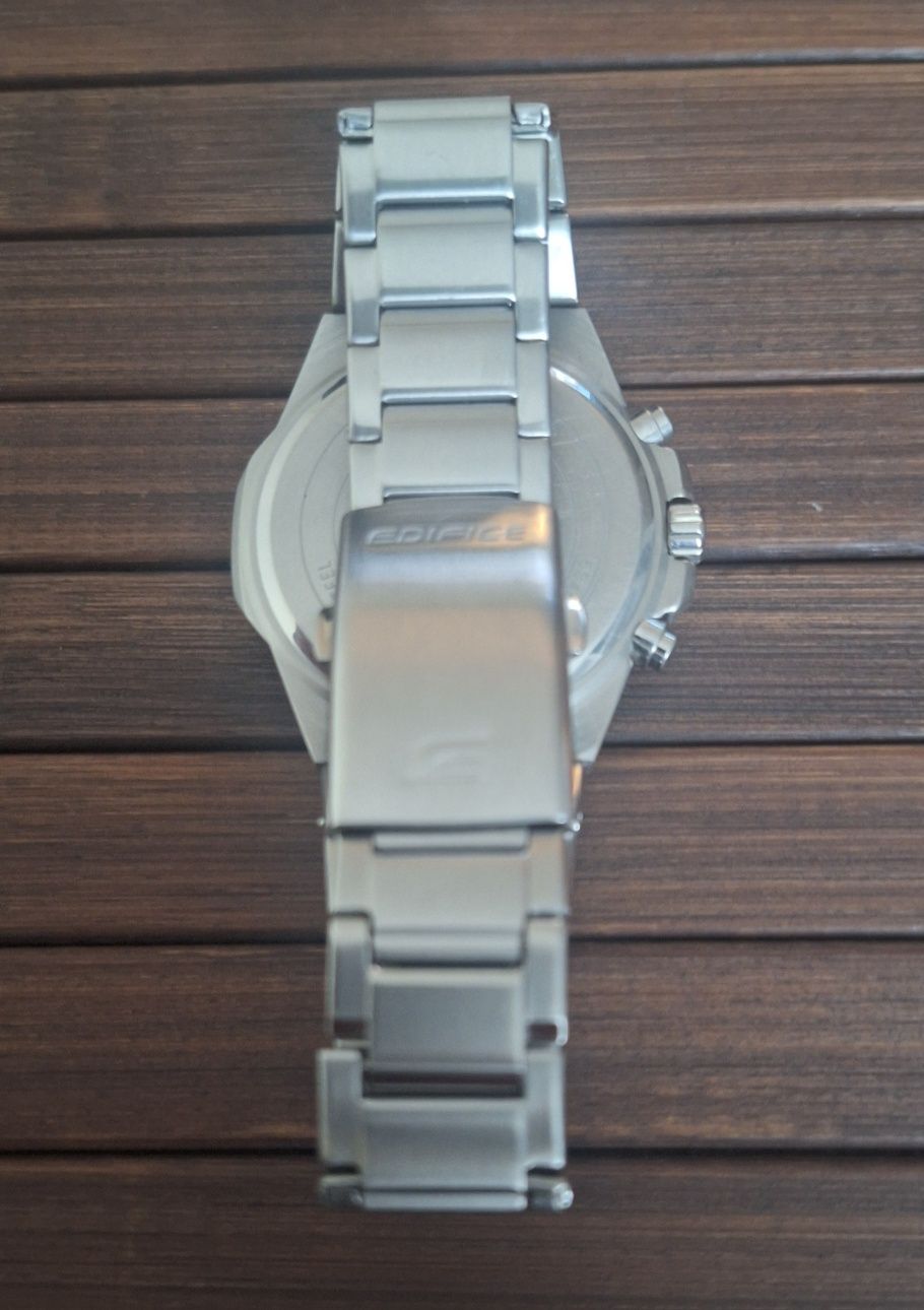 Casio edifice  EFV-640D-2BVUEF