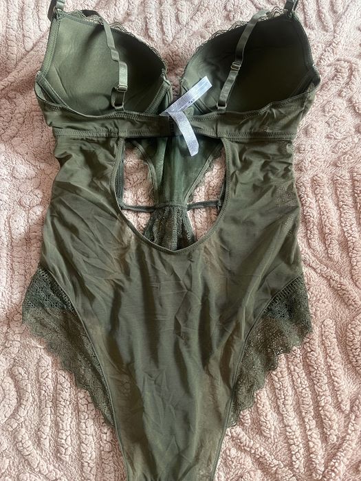 Красивий боди жіночий