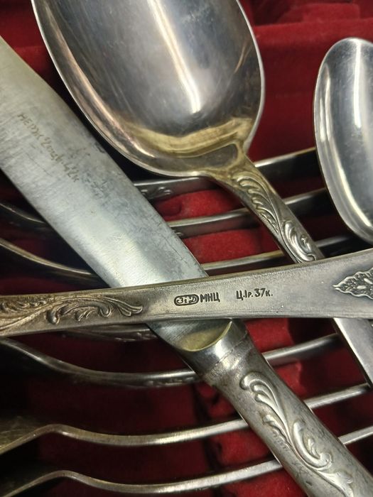 Мельхиор столові прибори ножі вилки ложки зід ссср