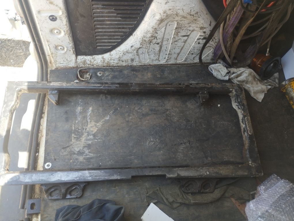 Mesa ou suporte de garfos