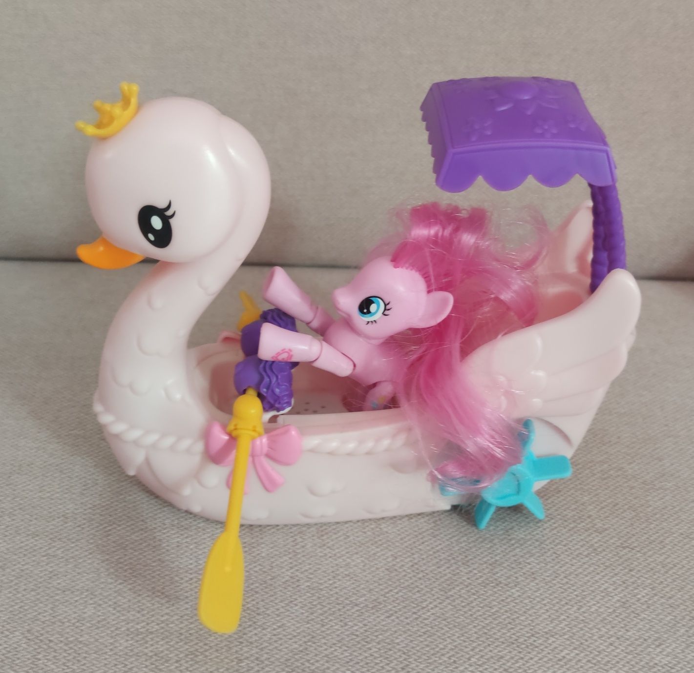 Hasbro My Little Pony Łabędzia Łódka Pinkie B3600