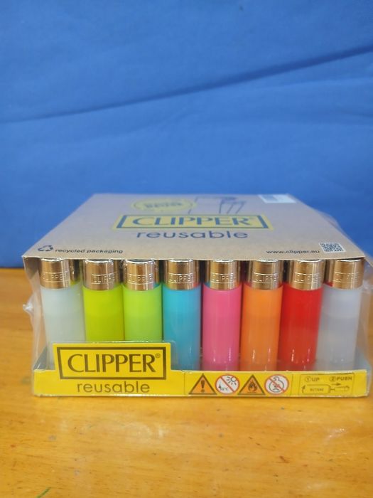 Caixa 48 Isqueiros Clipper