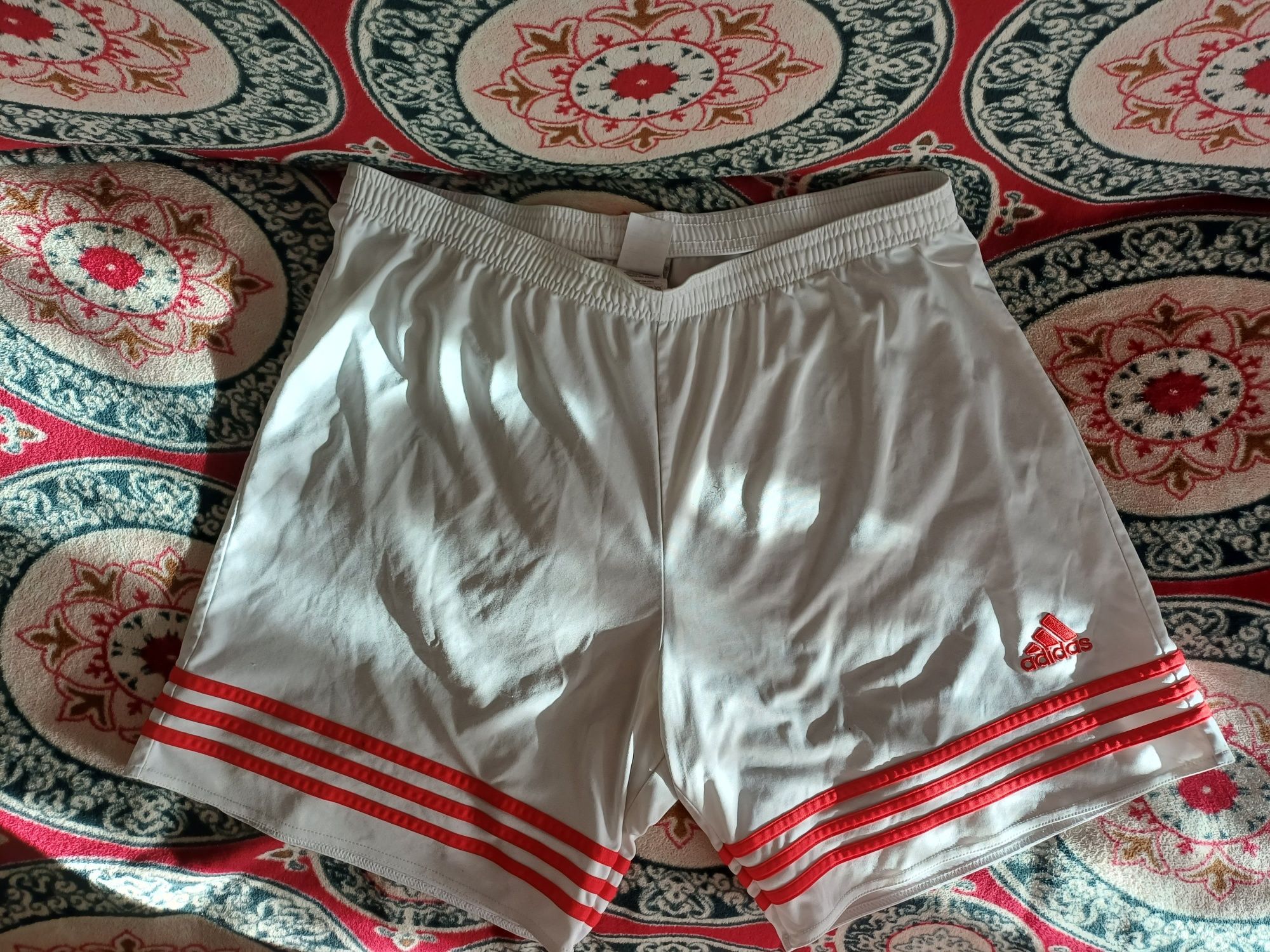 Шорты adidas винтажные!
