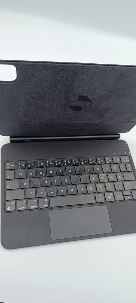 Earto Etui z Klawiaturą do iPad Air/Pro 11'' Magnetye Unoszące QWERTZ
