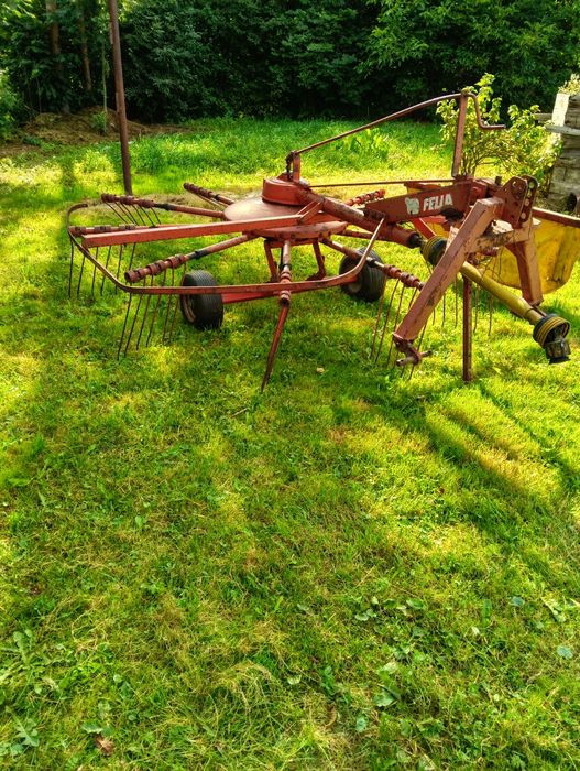 Zgrabiarka Karuzelowa Feela