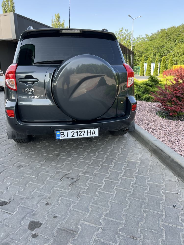 Продам Tayota Rav 4