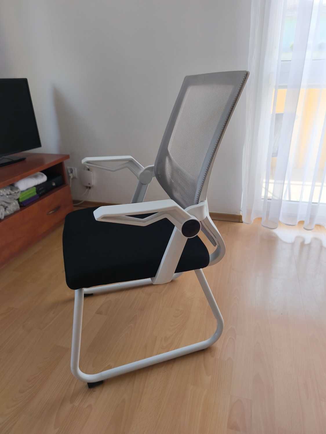 Ergonomiczne Krzesło Biurowe, Konferencyjne z Siatki – Białe