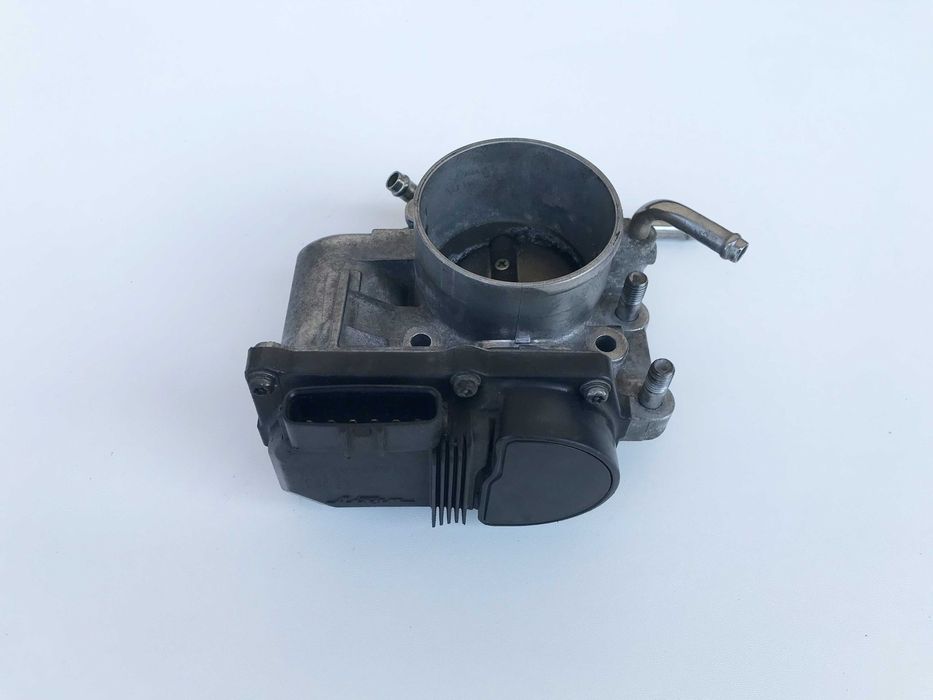 Дросельна заслонка Toyota Avensis T22. RAV4 - 2.0 (1AZ-FSE)