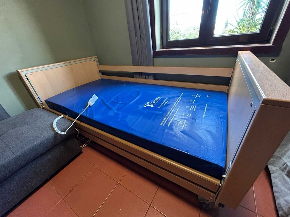Cama Eletrica Elevação com Grades ORTHOS