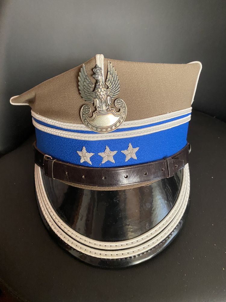 Zestaw Oficerski-płaszcz wojskowy, czapka