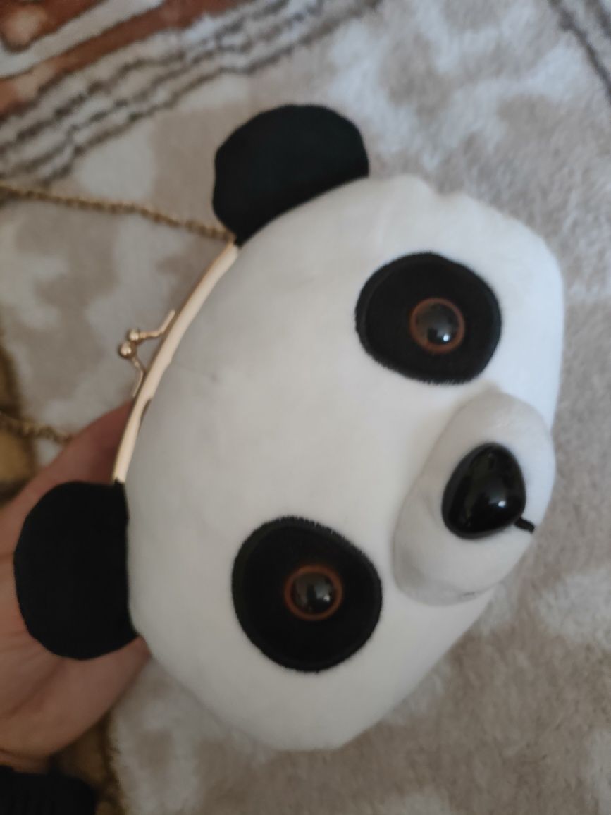 Elegancka torebka pluszkowa panda ze złotymi elementami - stan IDEALNY