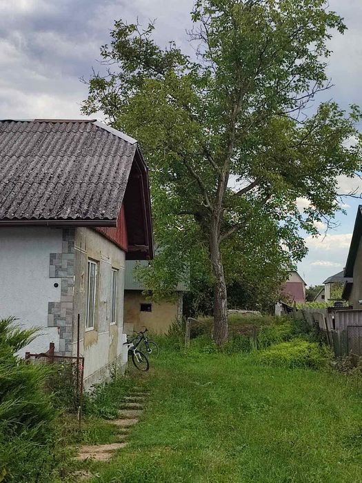 Продам будинок в смт.Гніздичів