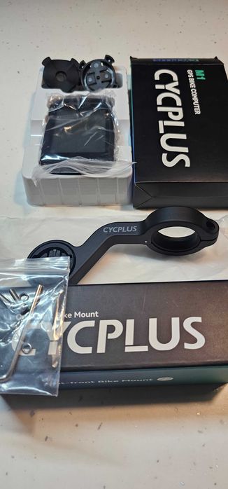 Licznik rowerowy Bluetooth ANT+ GPS CYCPLUS M1 + uchwyt z2.