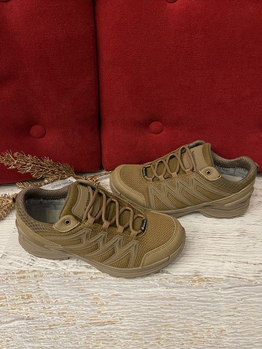 Lowa,Gore-Tex,оригінал,із спорт-матеріалу,розмір 36 1/2,устілка 23,5