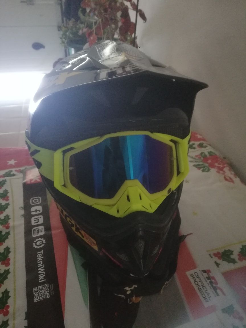 Equipamento de cross +câmara de filmar