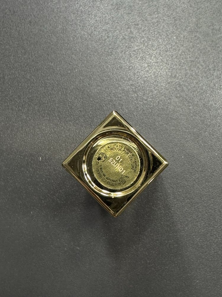 Mini szminka pomadka YSL,01