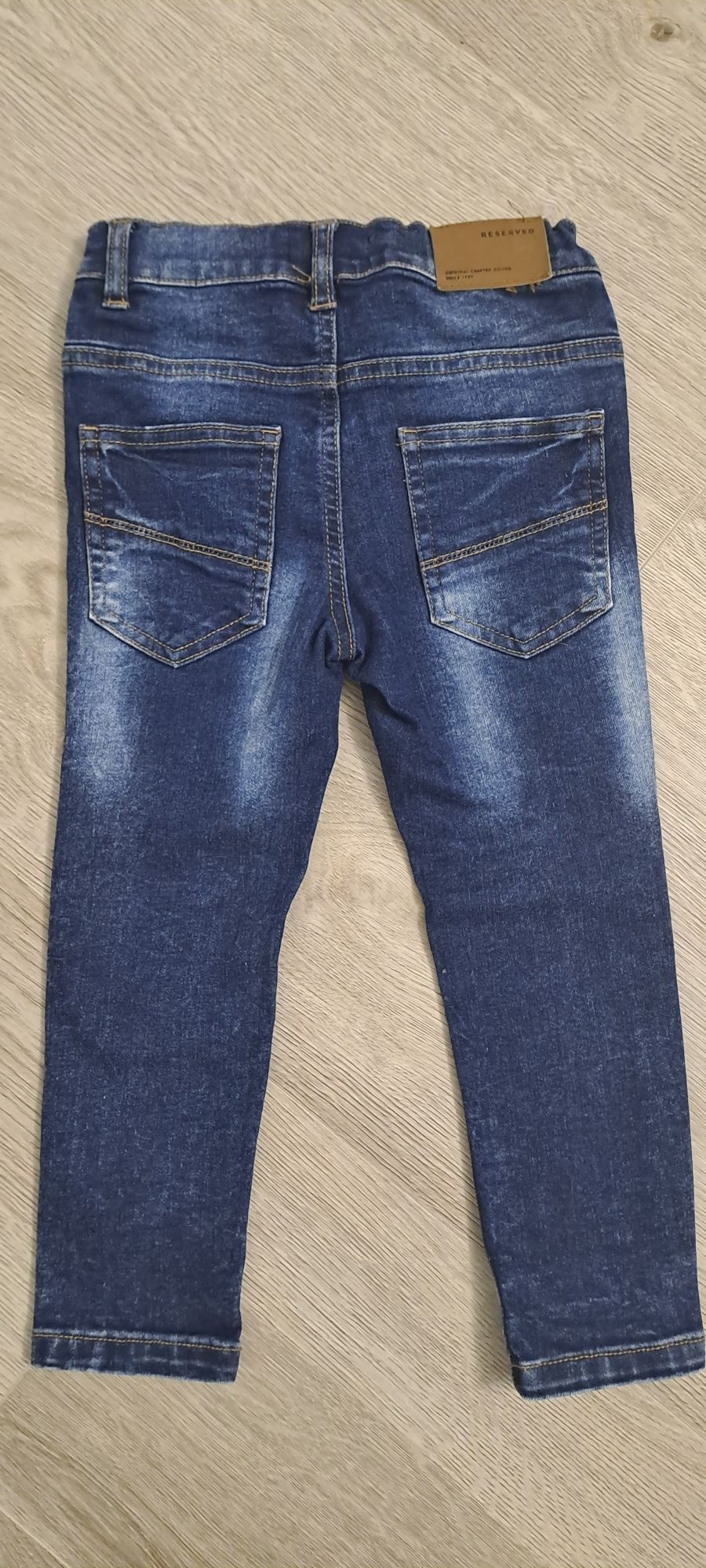 Spodnie jeansy r 104