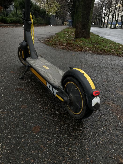 Електросамокат Ninebot 22km/h