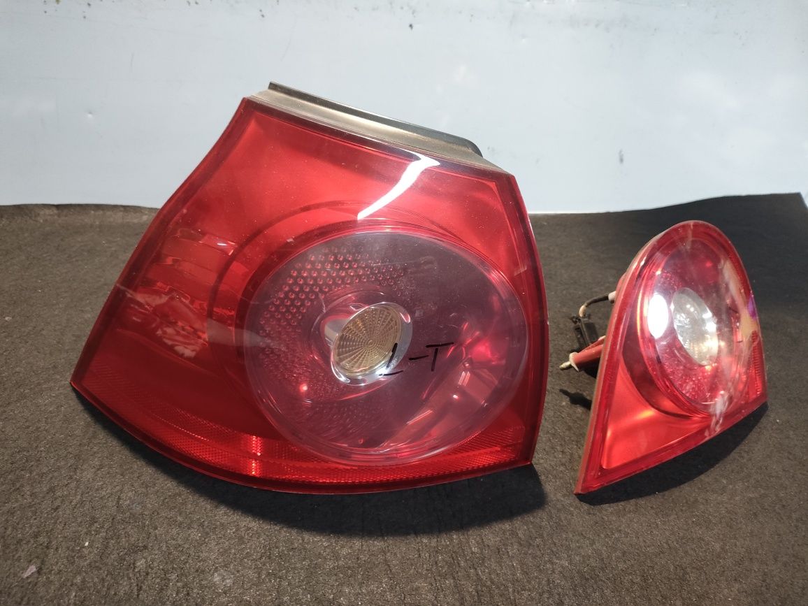 Golf V lampa  lewy tył