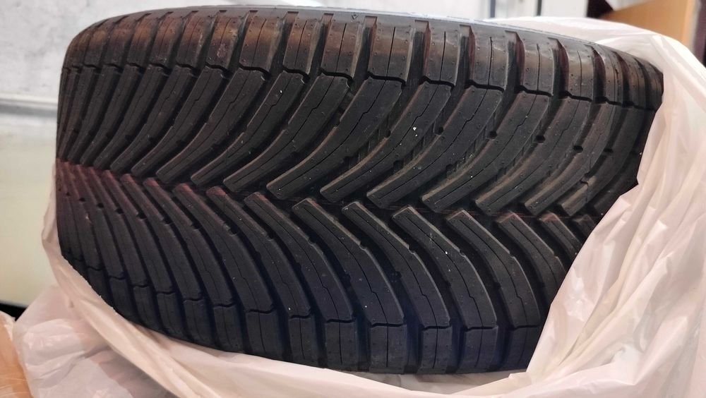 Opony wielosezonowe BRIDGESTONE Turanza AllSeason 6 225/40 R18 po 20km