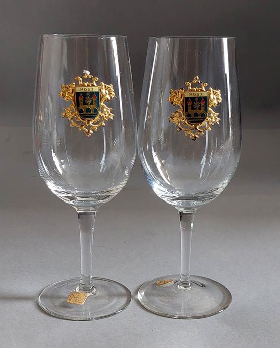 Bohemia kieliszki flet 2szt. Herb Most. Kolekcjonerski.