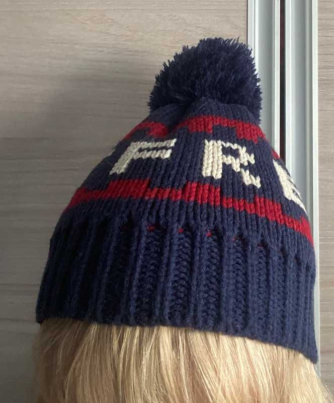 Granatowa czapka z pomponem Scotfree unisex