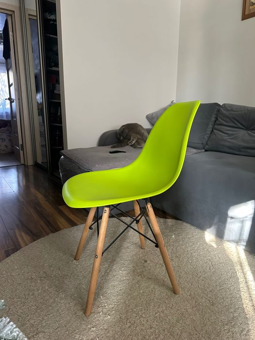 Продам гарні стільці у чудовому стані