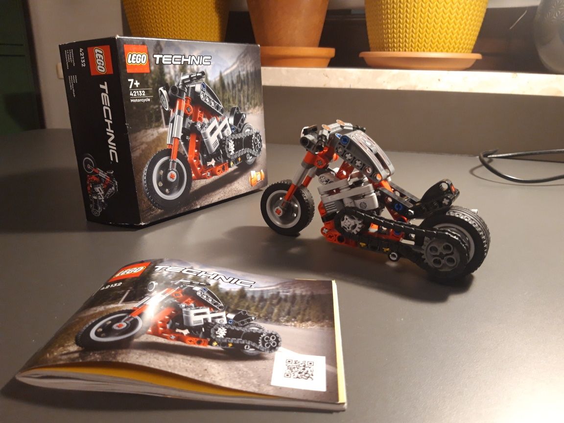 Lego technic 42132 motocykl motor