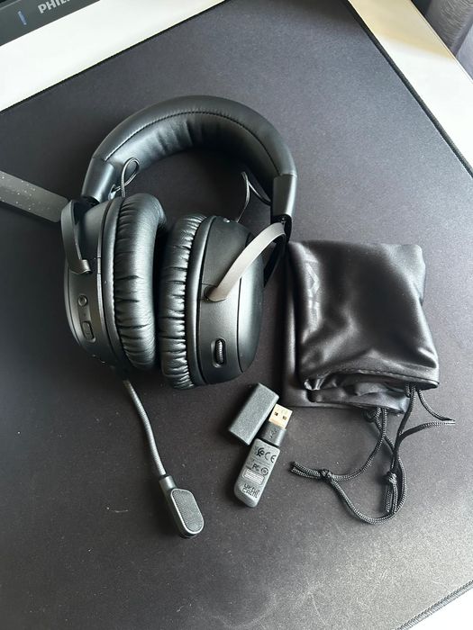 Headset Hyperx Cloud III Wireless