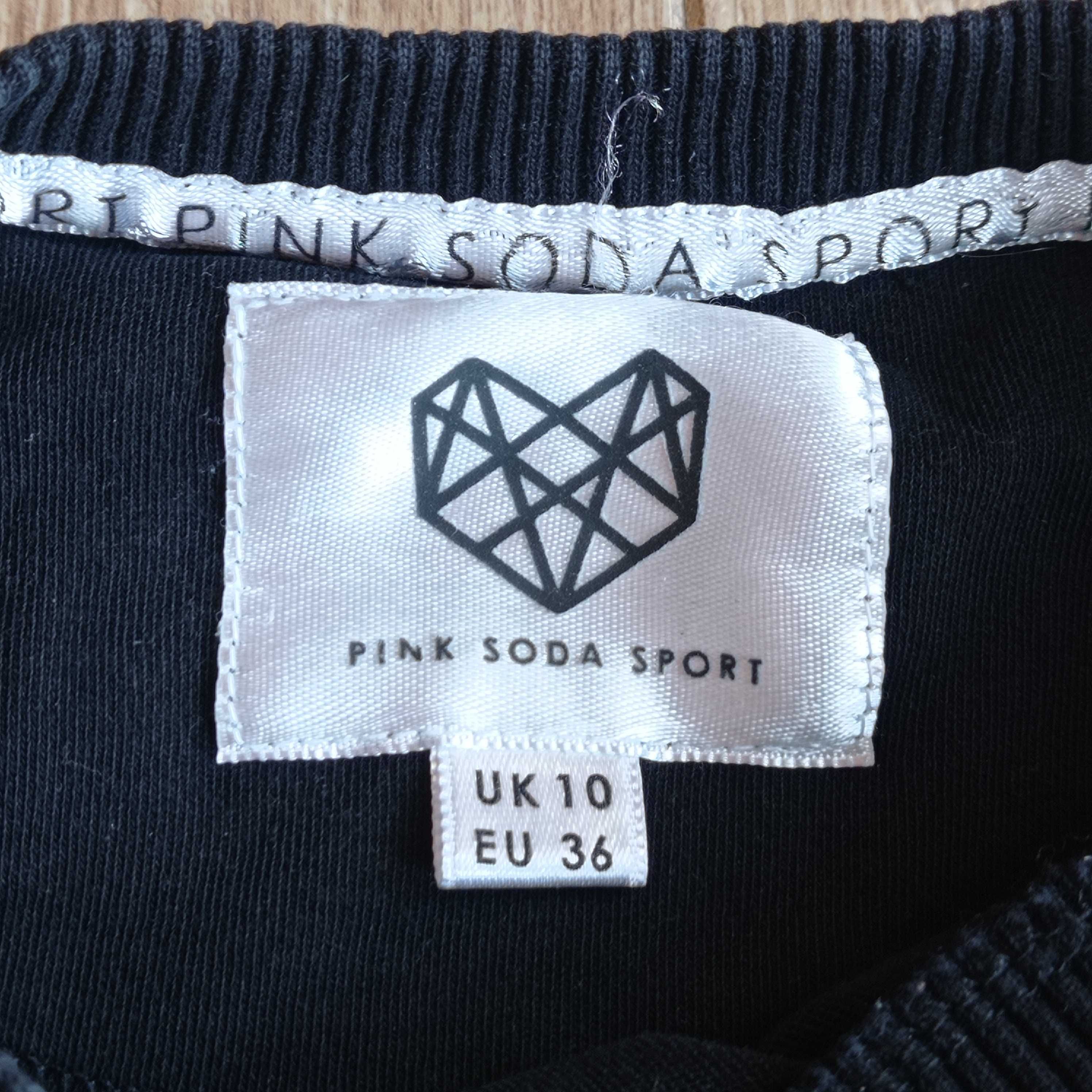 Pink Soda Sport rozmiar 36/8 Czarny krótki top bluzka wiązana