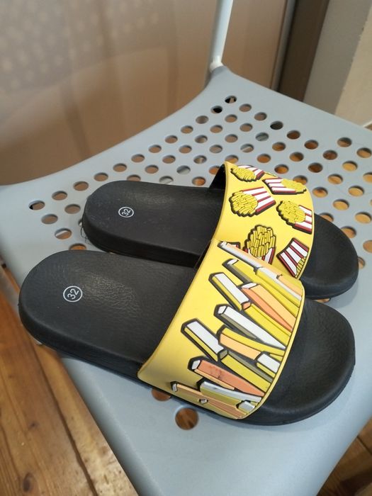 Klapki chłopięce rozmiar 32