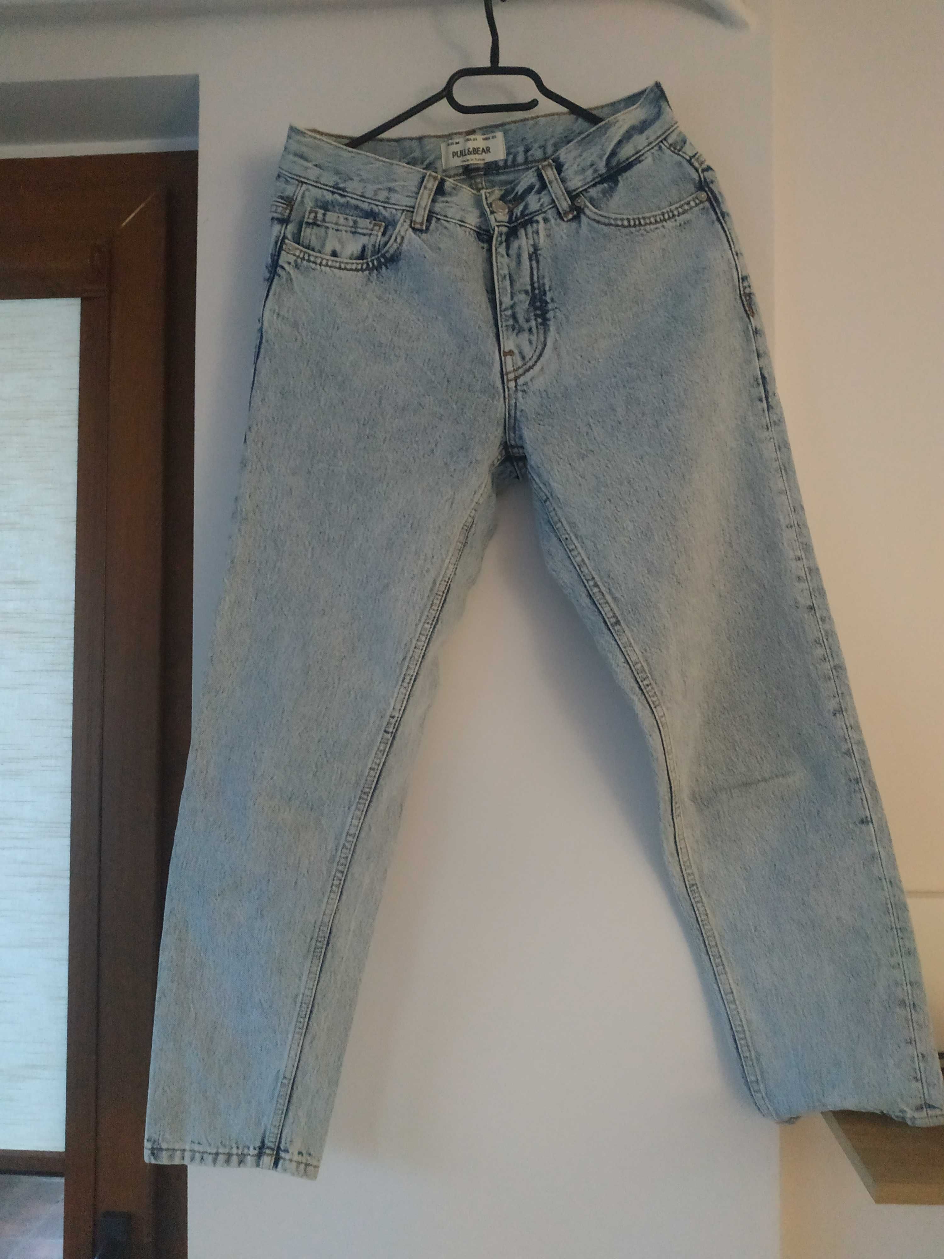 Spodnie jeansowe pull&bear