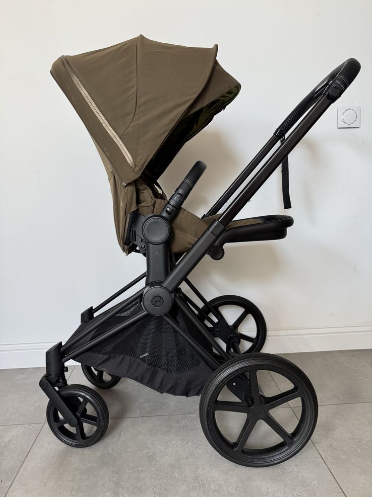 Spacerówka Cybex Priam 4.0 Khaki Green / Black Matt