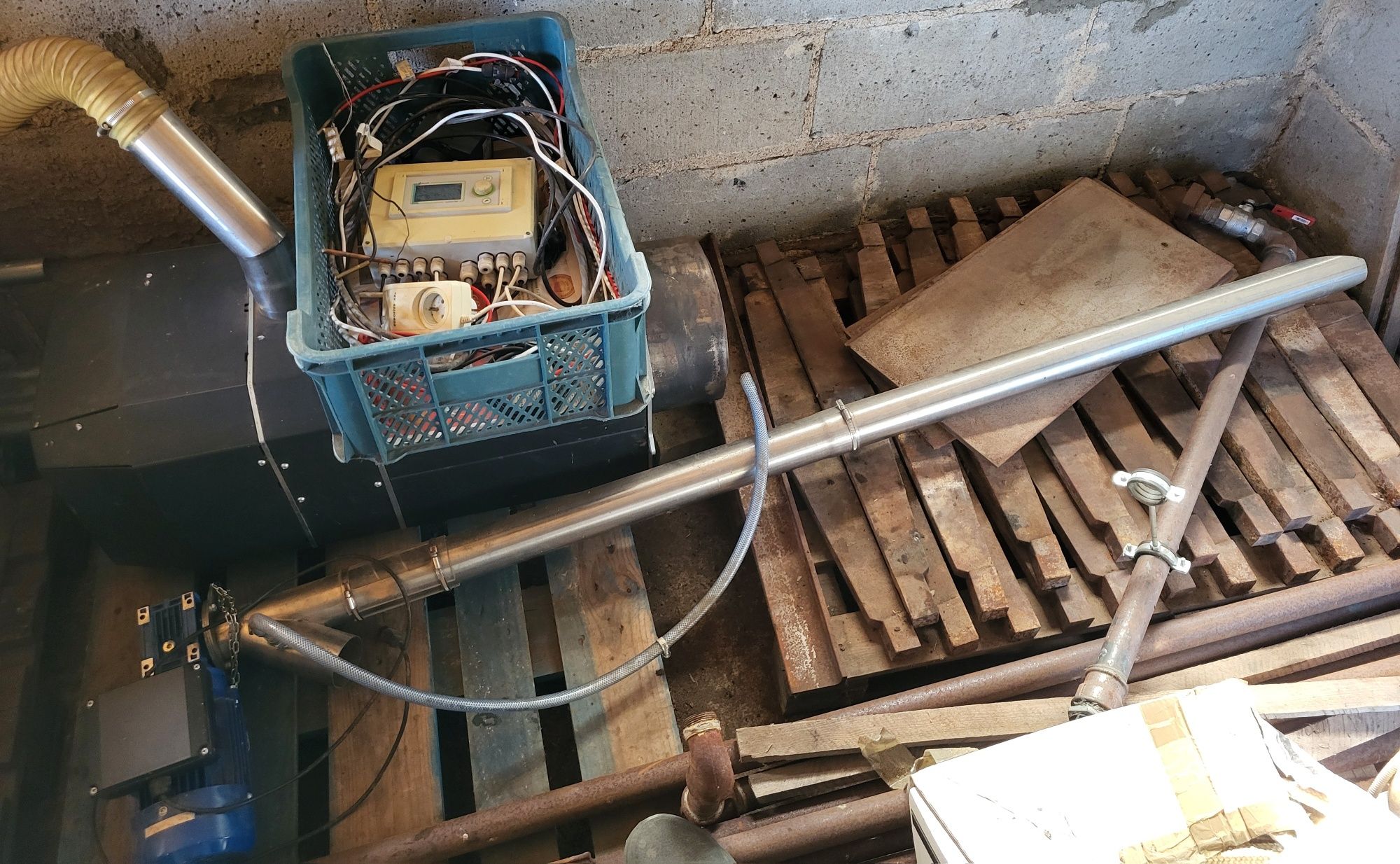 Palnik KIPI 150 kW + sterownik ecoPLUM850 + podajnik peletu