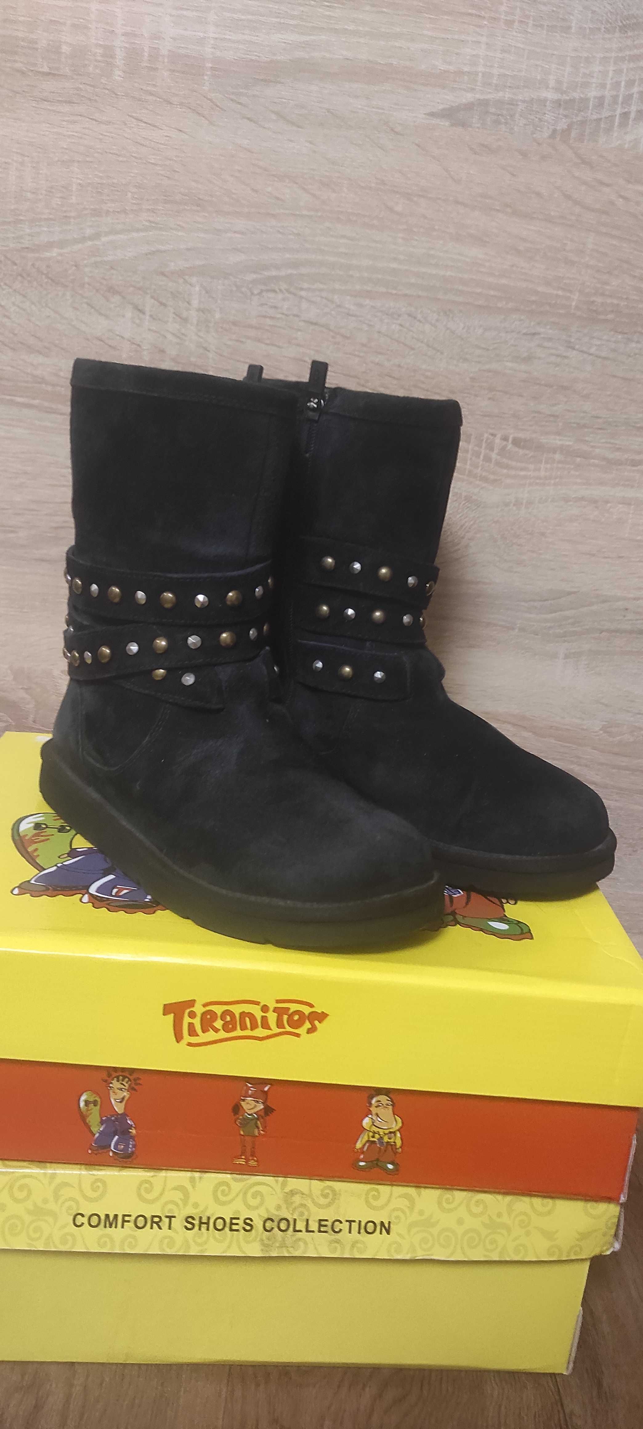 Продам угги оригинальные фирма UGG размер 39