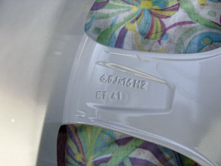 Felgi Alutec 5x112 6,5Jx16 ET41 VW Passat B7 B8 Seat Skoda Audi Golf