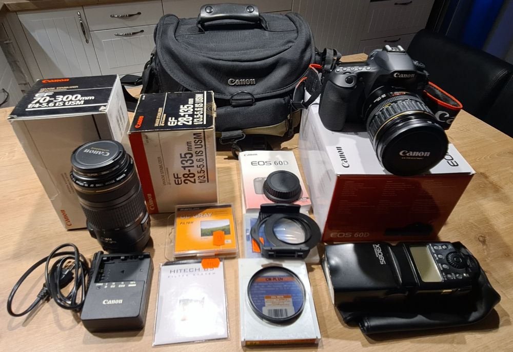 Canon 60D + zestaw - sprzedam mało używany