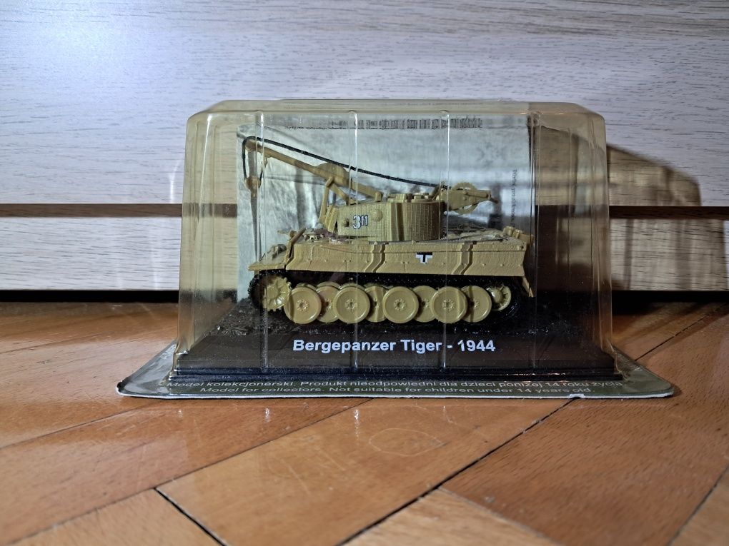 Nowy model czołgu bergepanzer tigre - 1944