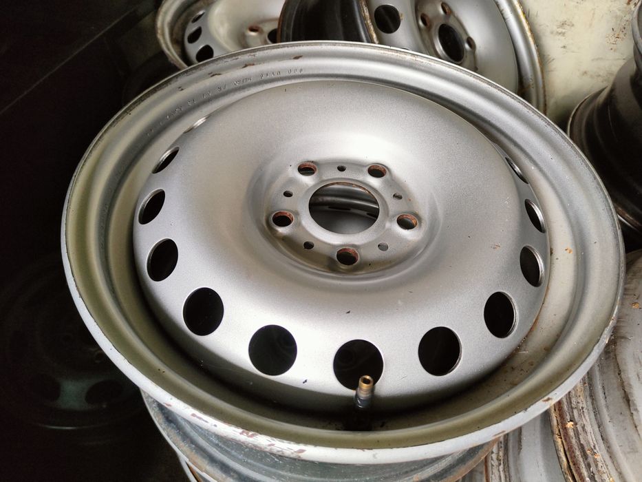 Felgi Stalowe Renault Kangoo 15 Cali 5x108 z czujnikami